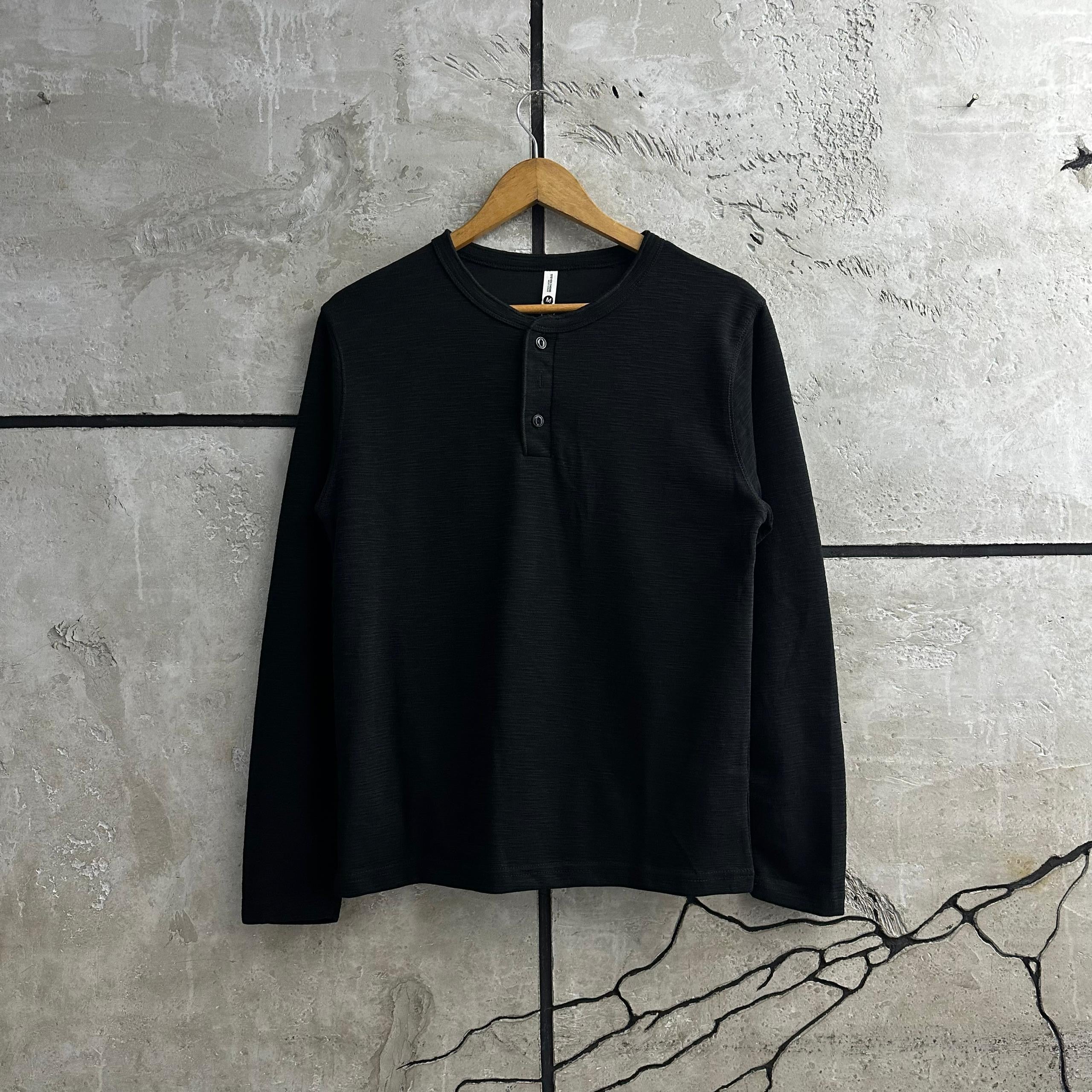 STV BUTTON LS TEE