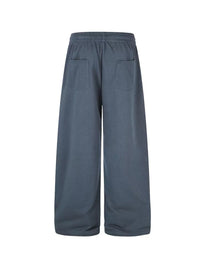 SB SERIF SWEATPANTS
