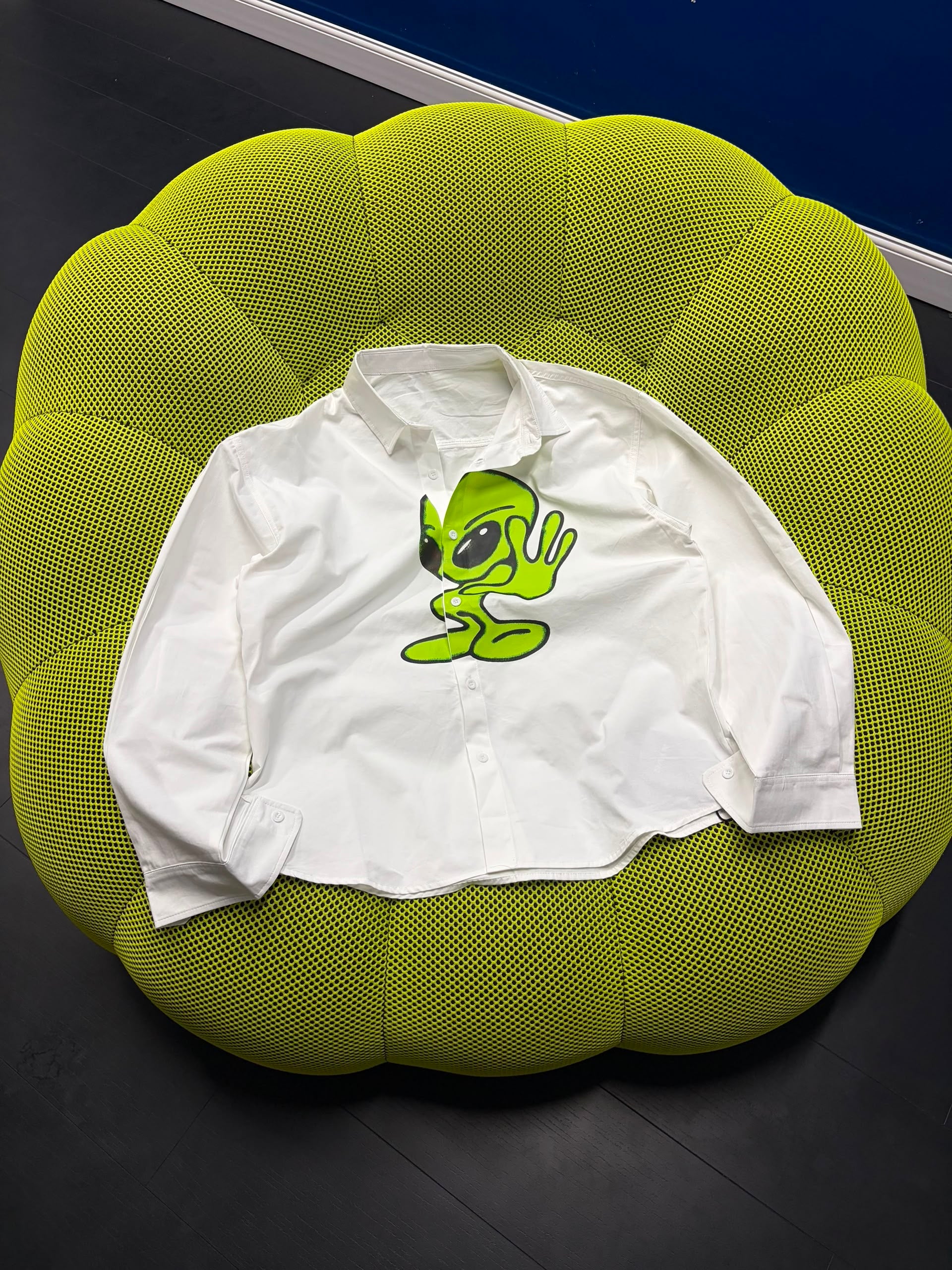 NTVG WHITE ALIEN SHIRT