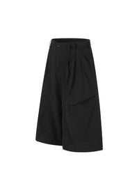 LOOSE-FIT BLACK SHORTS