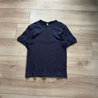SHORTSLEEVE HENLEY TEE