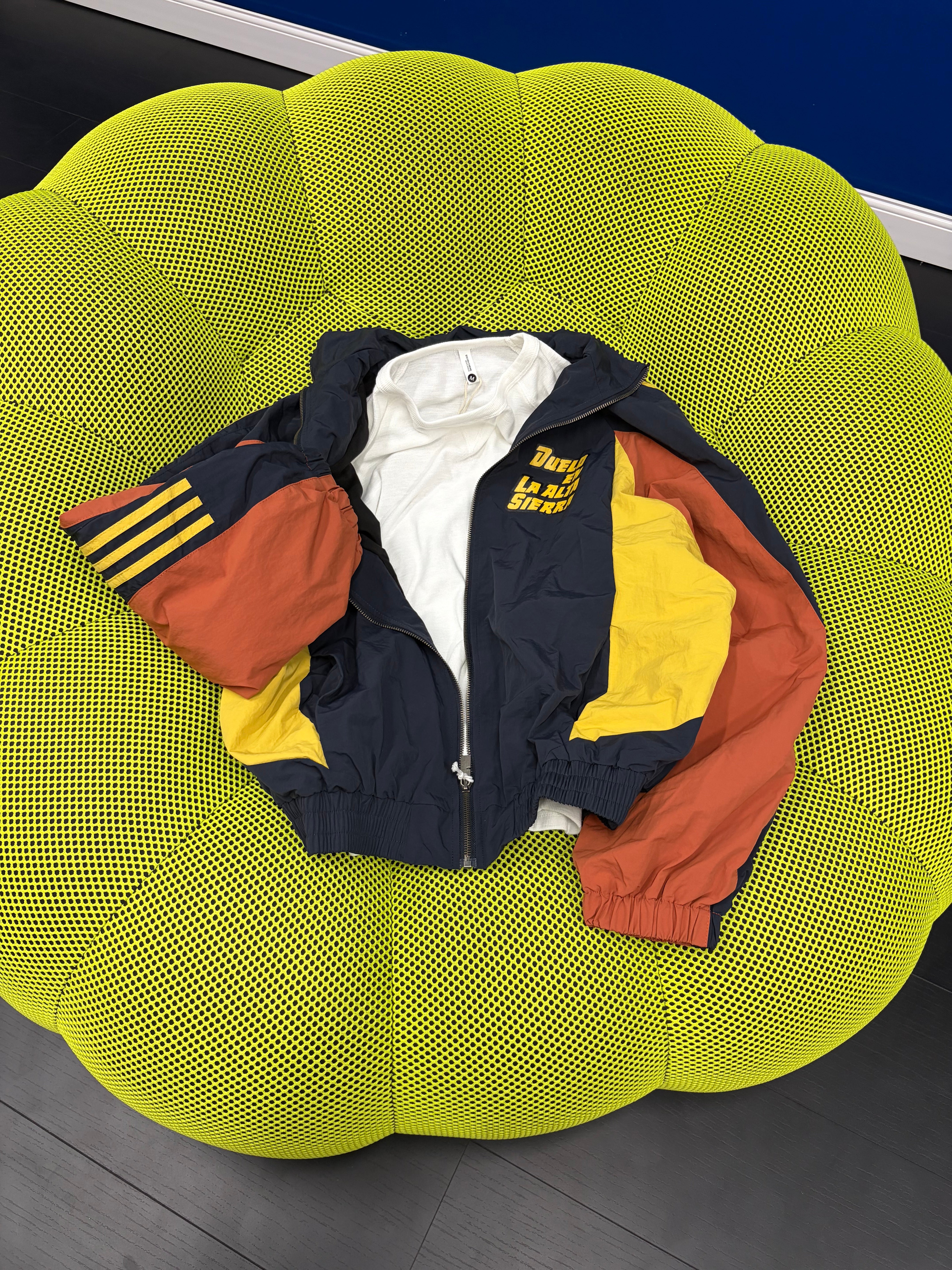 DUELO WINDBREAKER