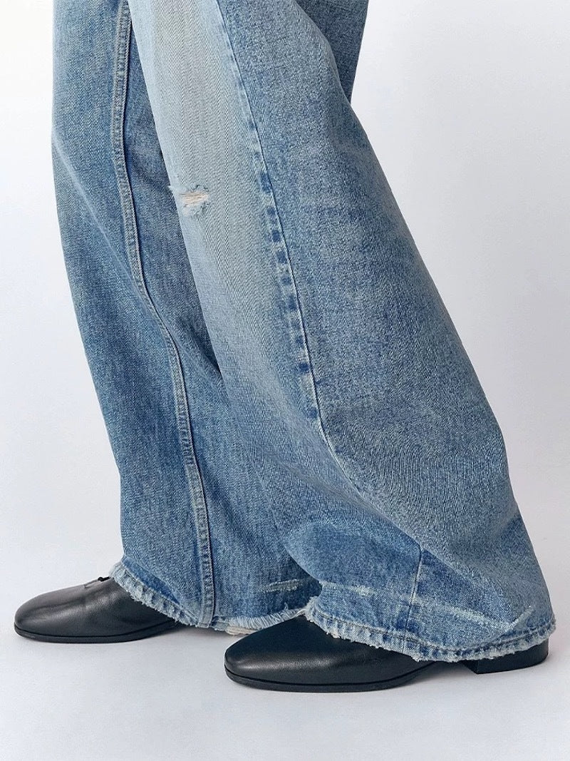 TJ DISTRESSED EDGE BLUE JEANS