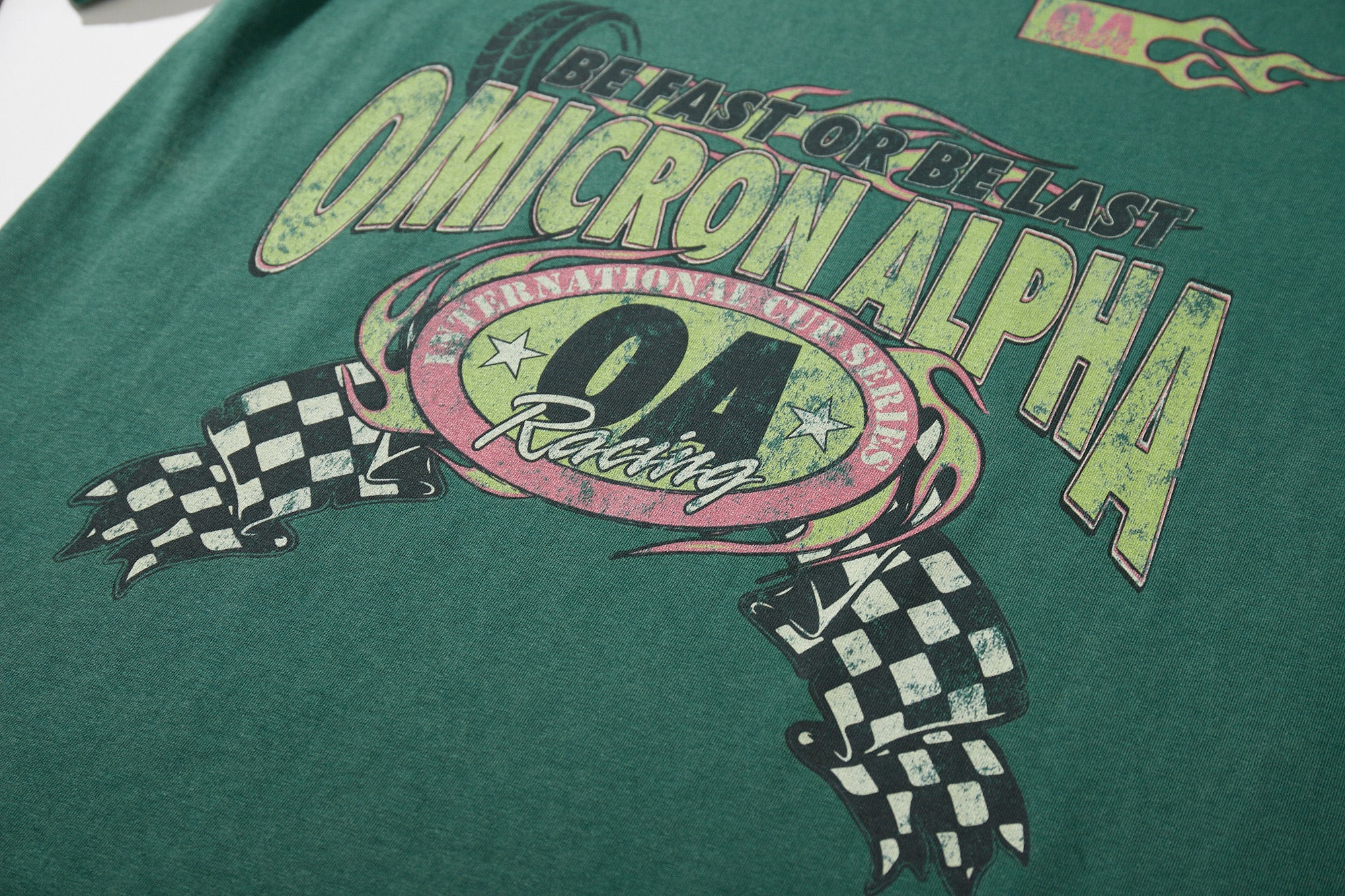 OMICRON RACING GRAPHIC TEE