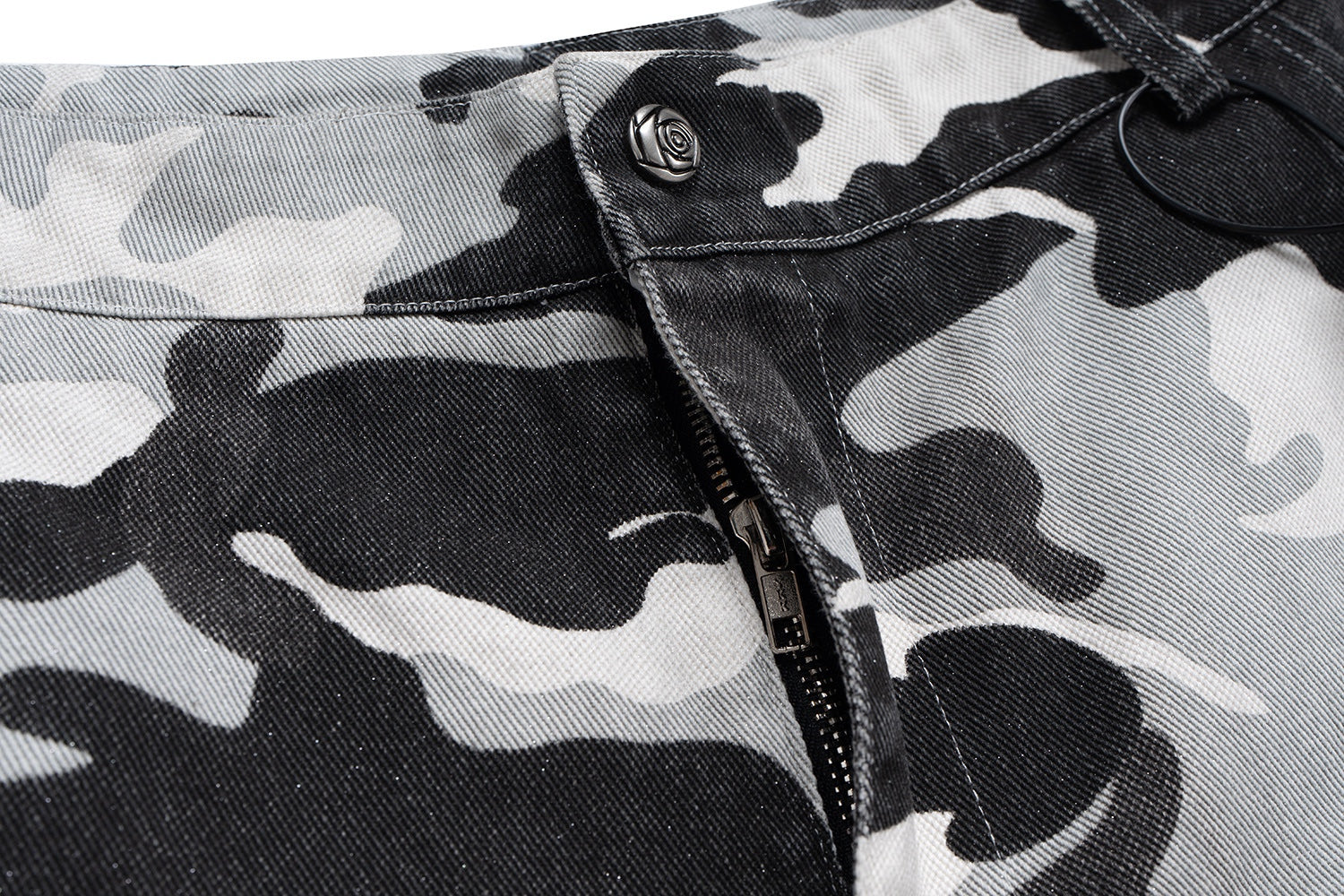 LIGHT CAMO JORTS