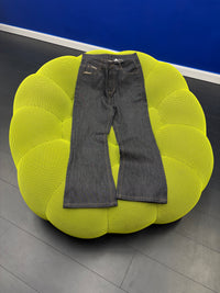 THREADED BLACK BOTTOM FLARE DENIM