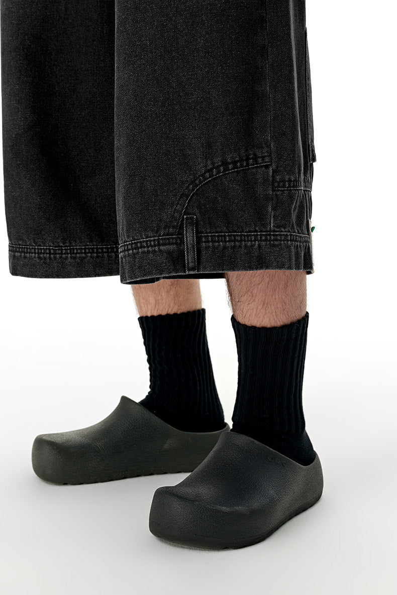 POCKET DOWN BLACK SHORTS