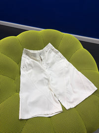 OVERSIZED 3/4 SHORTS