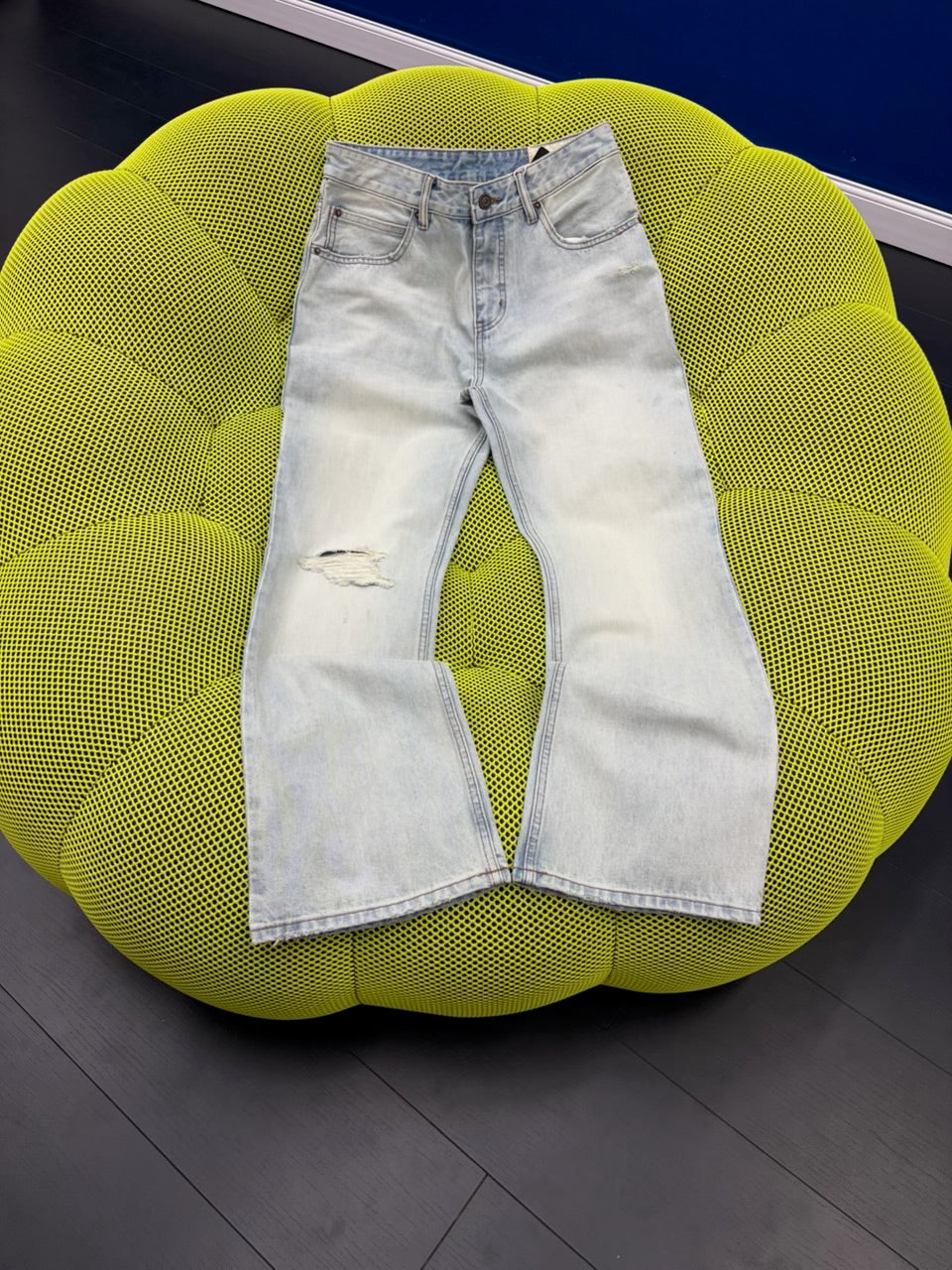 HB 66035 LIGHT BLUE DISTRESSED DENIM