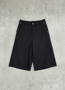 OVERSIZED 3/4 SHORTS