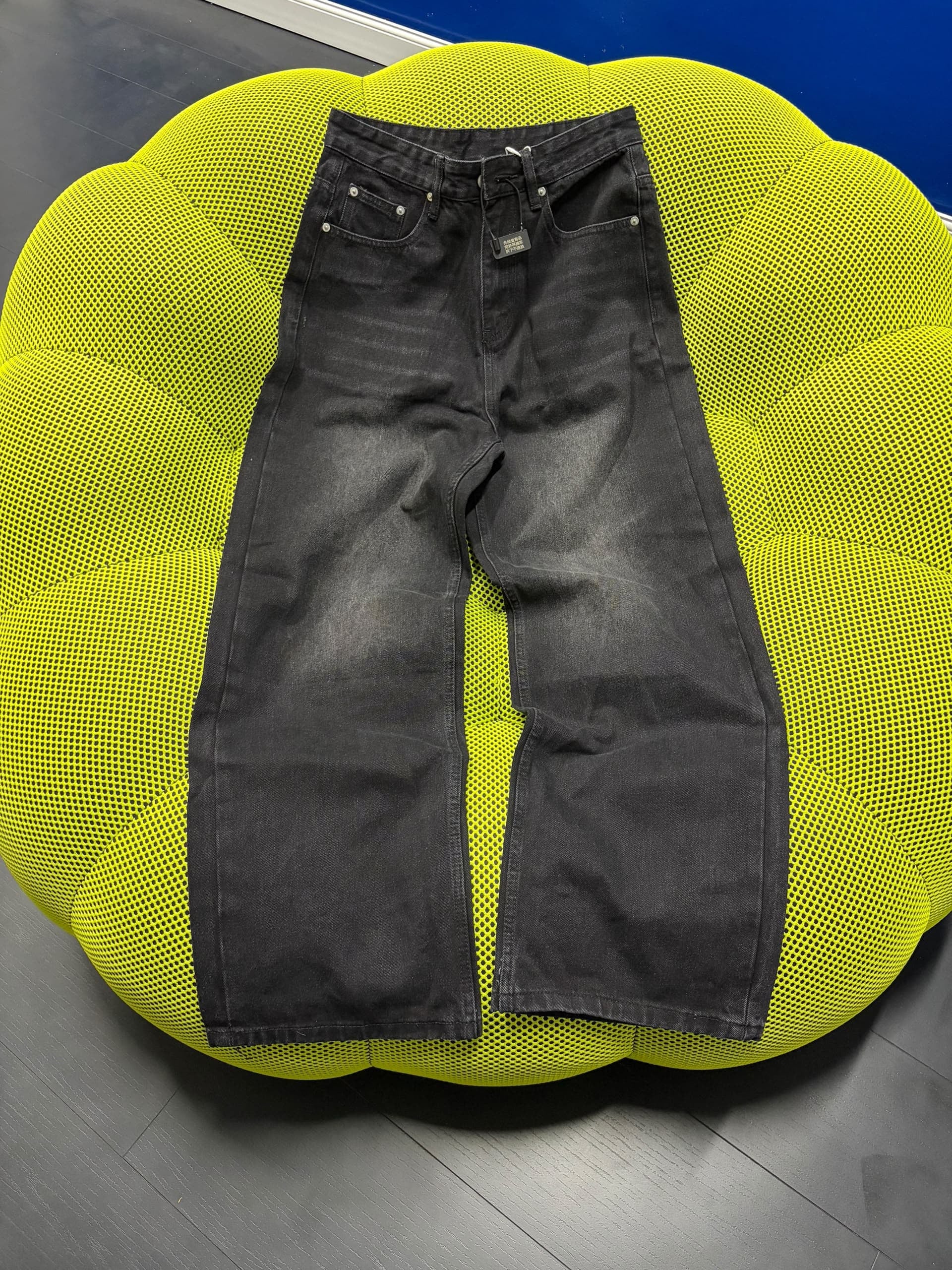Y963 BLACK STONEWASH DENIM