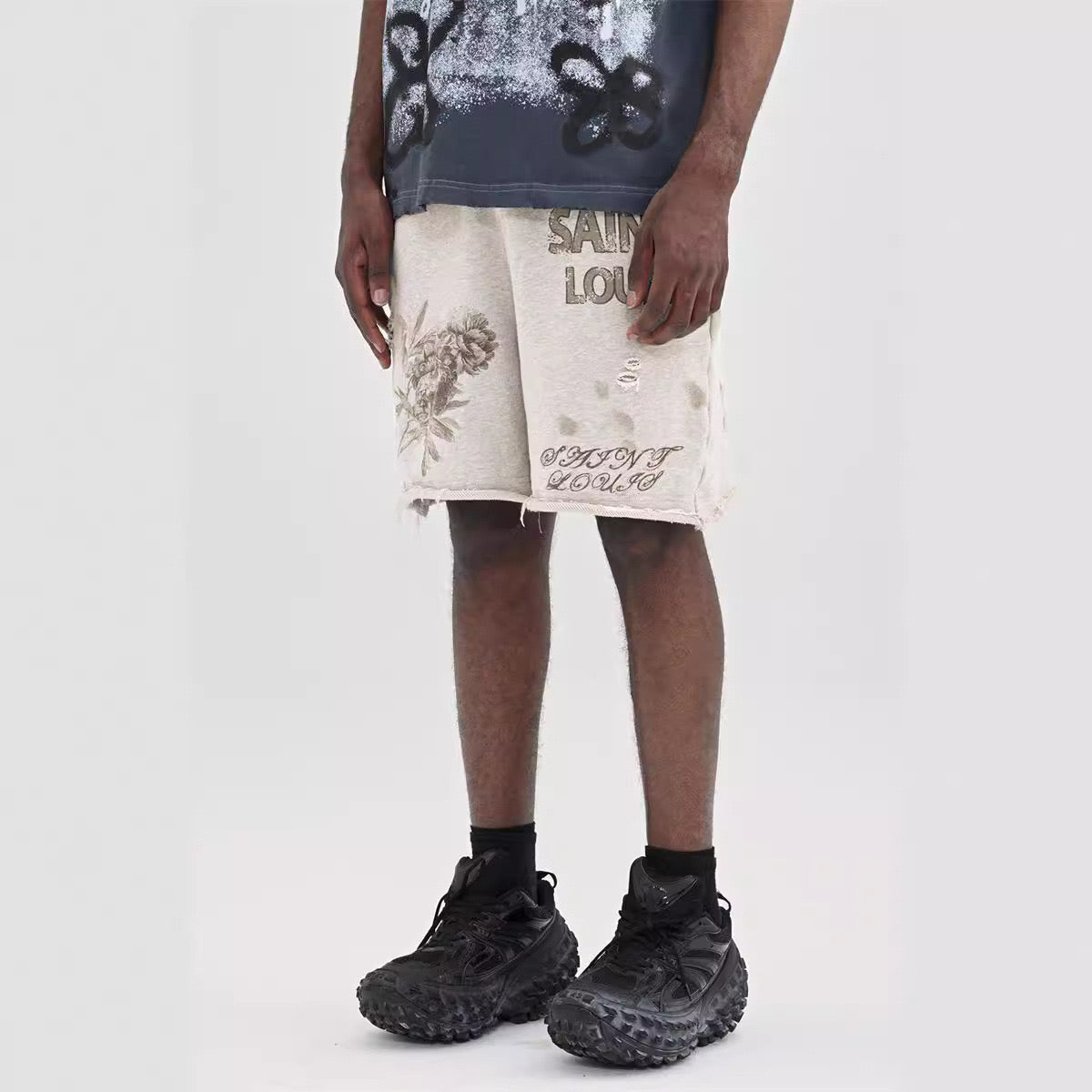 SAINT LOIUS SAINT FLOWER LIGHT GREY SHORTS
