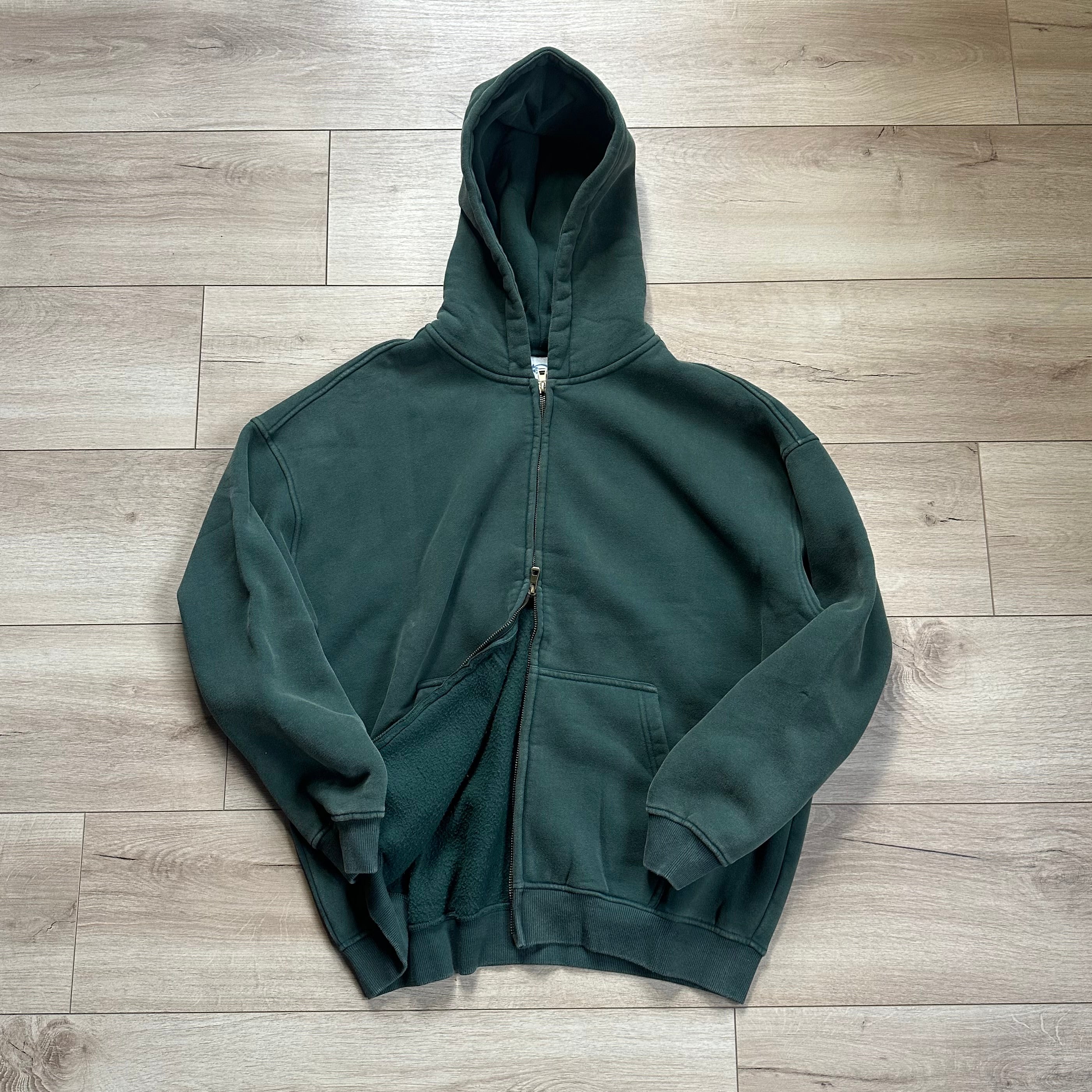 AR TIE MASTER FADED GREEN ZIP HOODIE