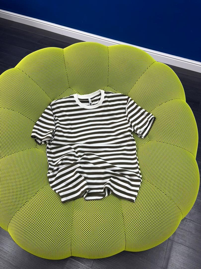 STVG WGB THIN STRIPED TEE